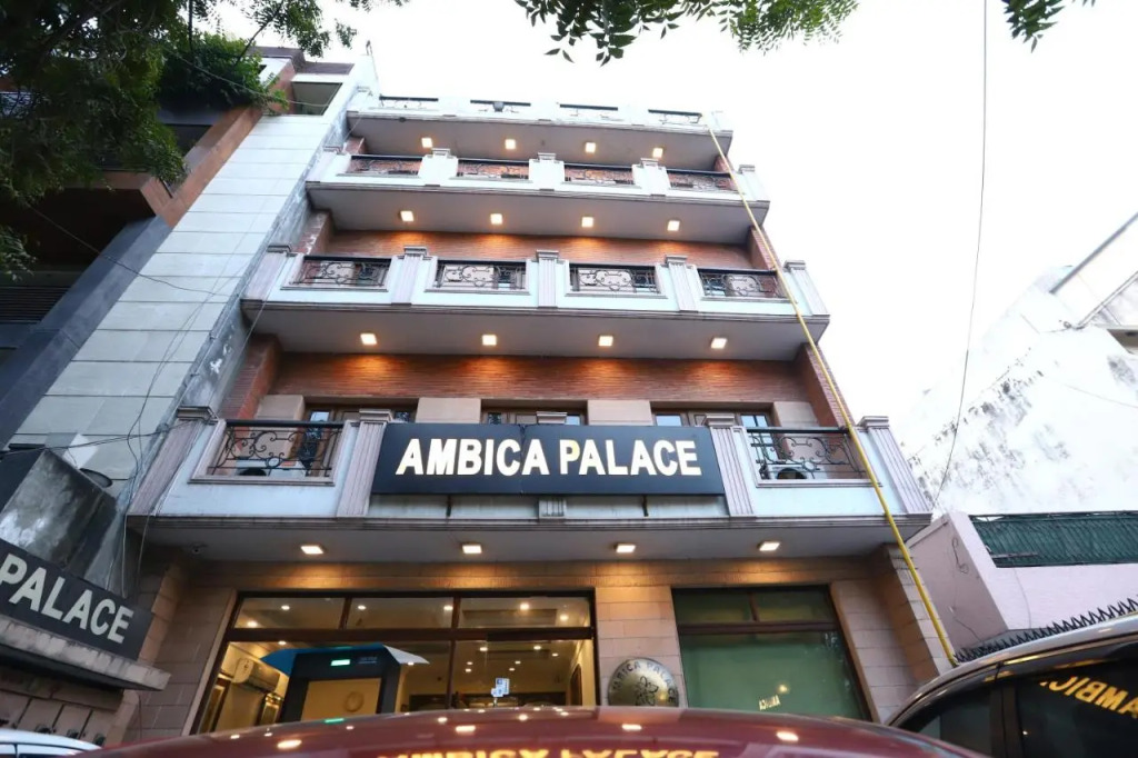 Hotel Ambica Palace AIIMS New Delhi - Couple Friendly Local ID Accepted