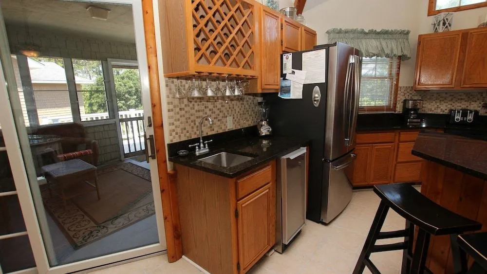 Lighthouse Jewel 1141 - 6 Br Home