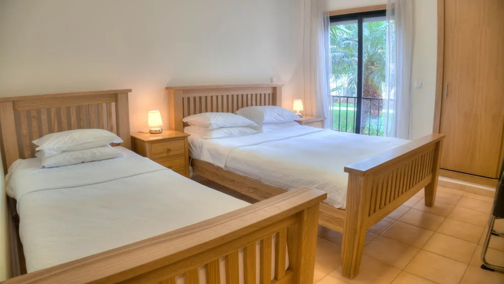 Estrela da Luz 1 Bedroom apt Pool and sea Views