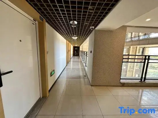 Inn Light Luxury Homestay (Zhongnan Magic Moonlight)
