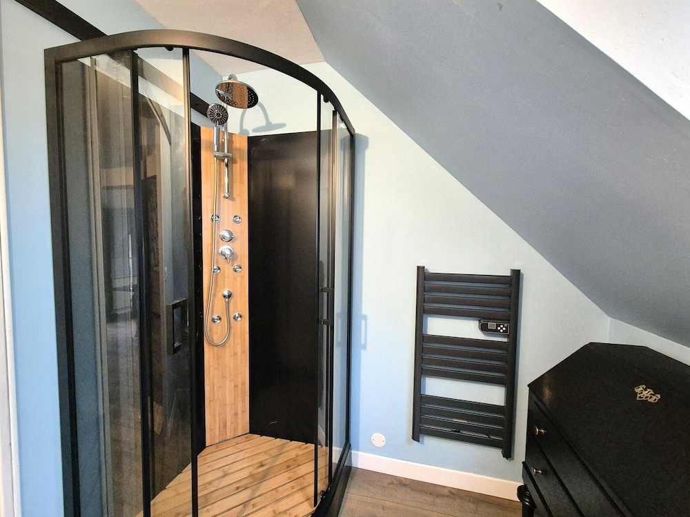 Normandy Couple Getaway With Garden