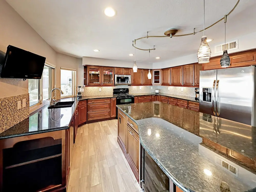 Scottsdale Oasis Home 4 Bedrooms 2.5 Bathrooms Home