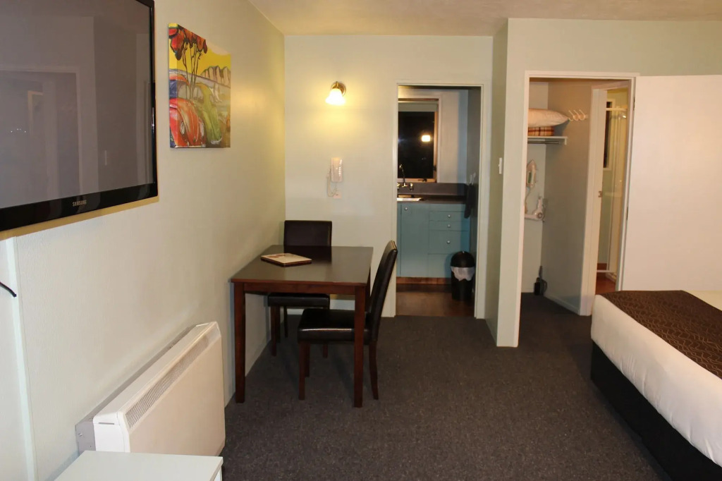 Townsman Motor Lodge