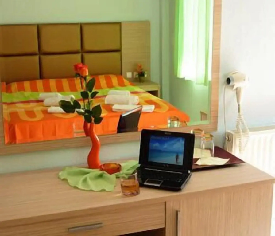 Hotel White Rose Beach
