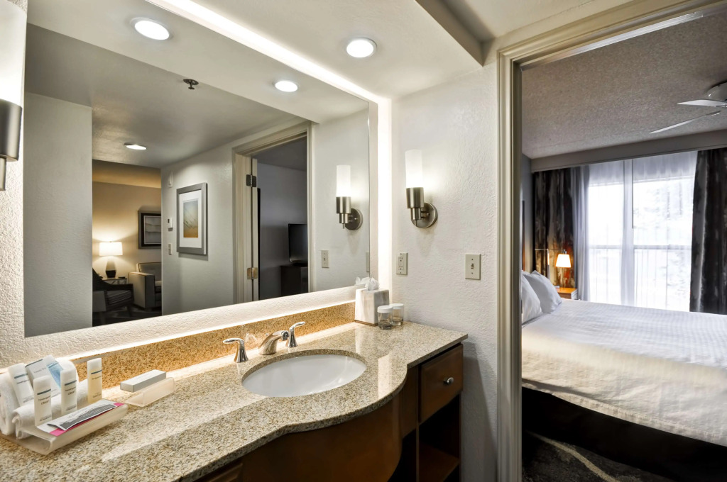 Homewood Suites by Hilton Phoenix-Biltmore