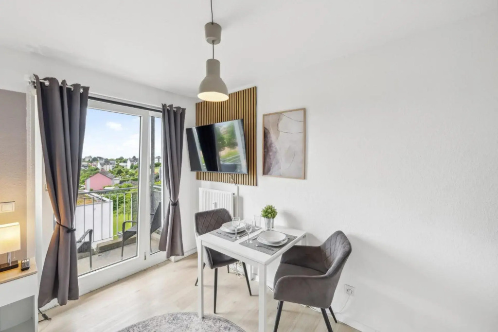 ✪ Study & Work Apartment - Andriss Apartments ✪