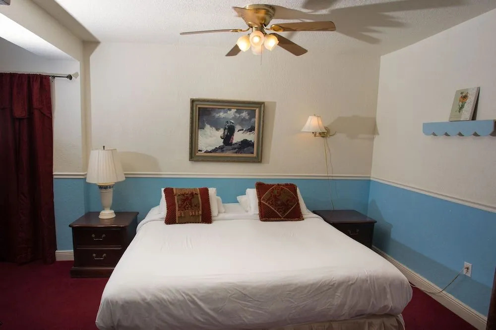 The Hotel Redland