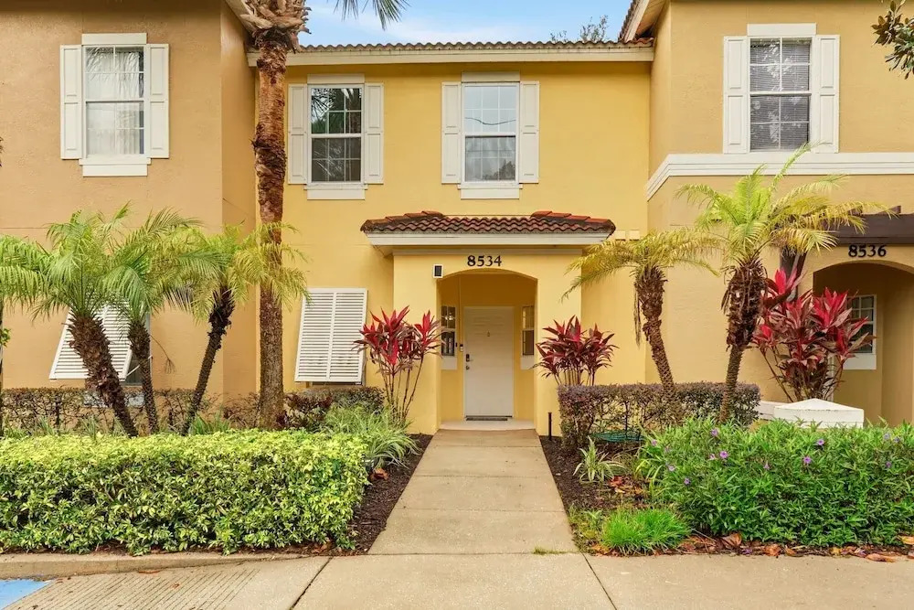 Bright & Spacious 3-bedroom Home in Emerald Island Resort With Themed Room & Balcony