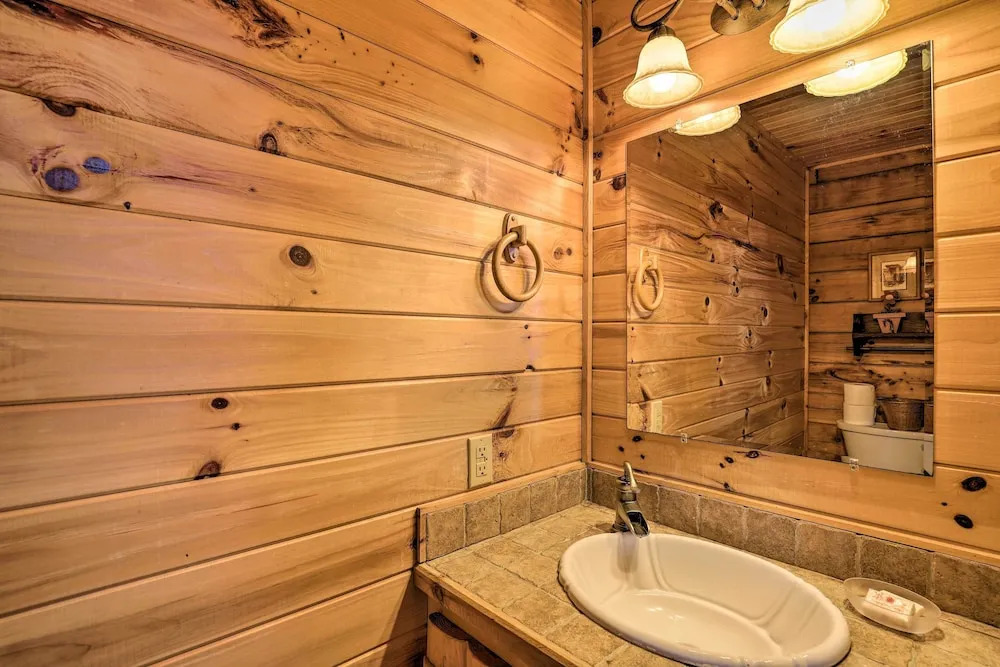 Bryson City Cabin w/ Private Hot Tub & Game Room