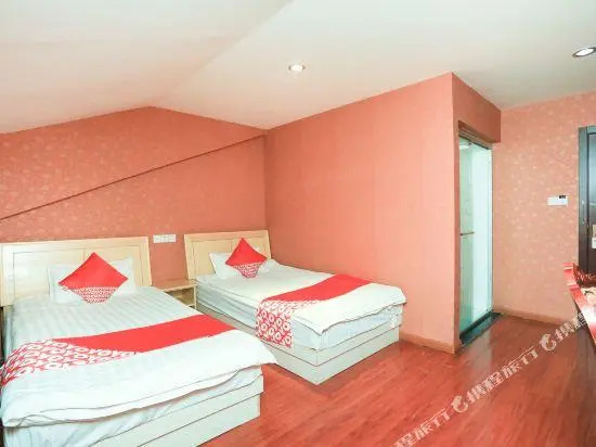 Zhenjiang passer-by house hotel