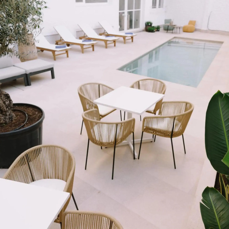 Buendia Suites
