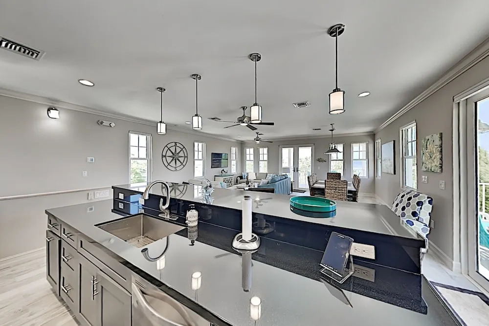 77tingln 4 Bedroom Home