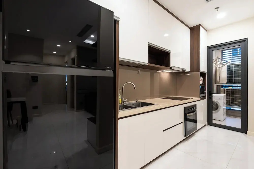 Sunny Madison Luxury Residence
