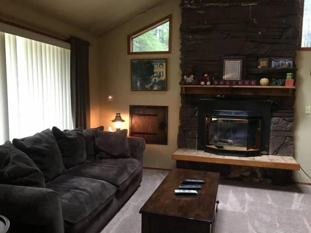 Hopes Cabin
