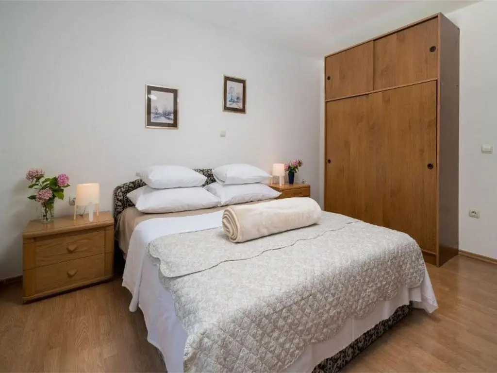 Apartments Divna Tomas