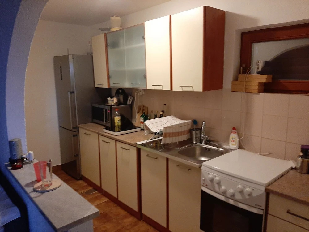 Cosy Apartment in Klenovica With Garden