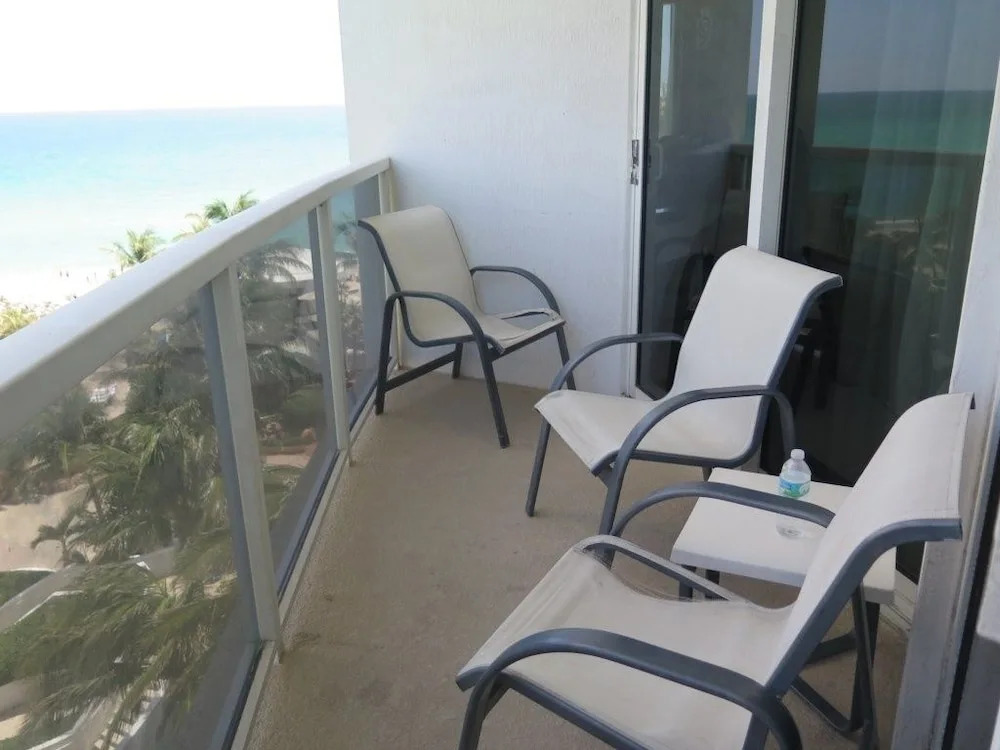 TRUMOV1BRS Unit - 605 - 1 Br Condo