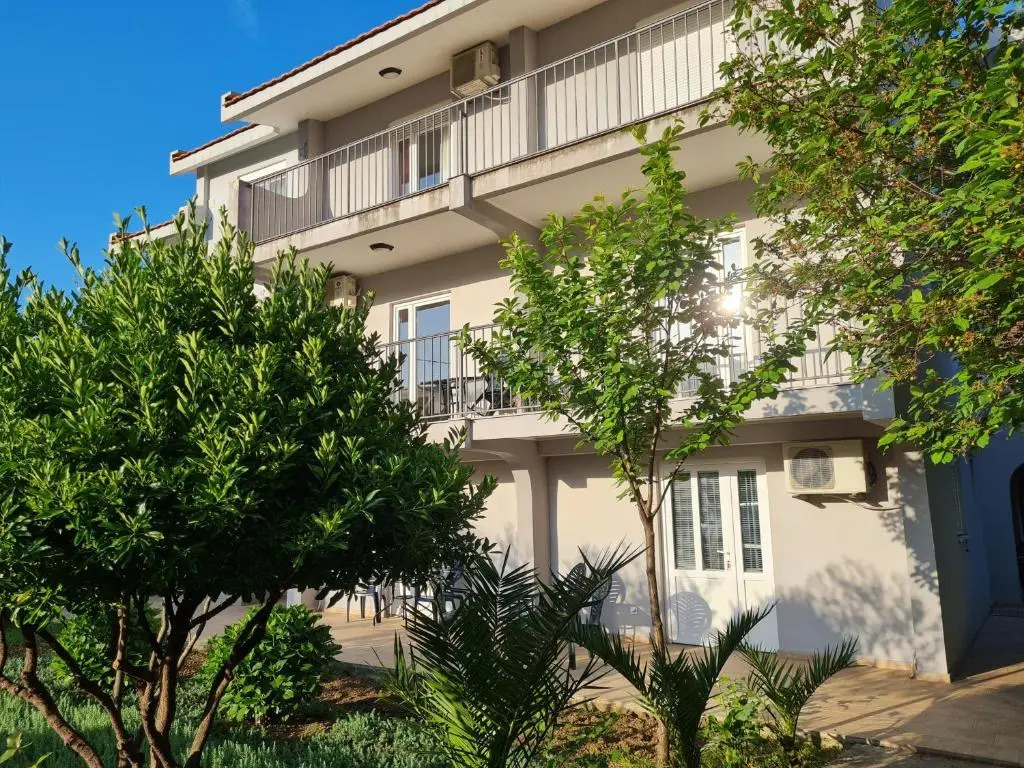 Apartments Macaso