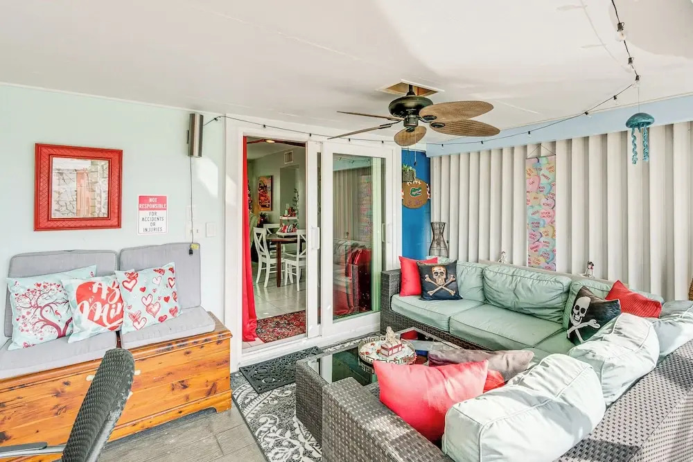 Port Charlotte Paradise w/ Private Outdoor Oasis!