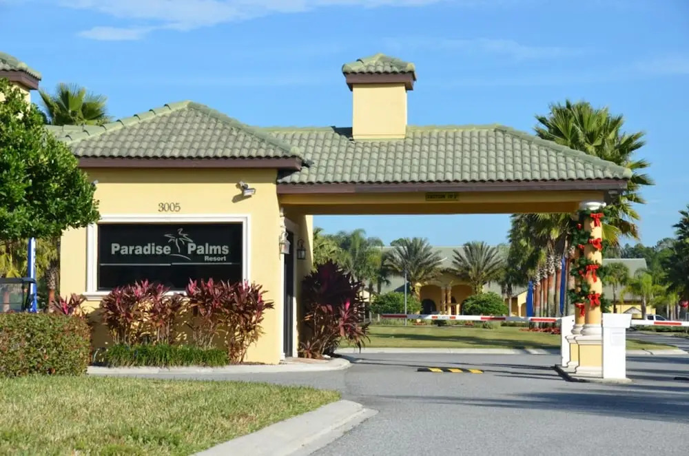 Paradise Palms 2941