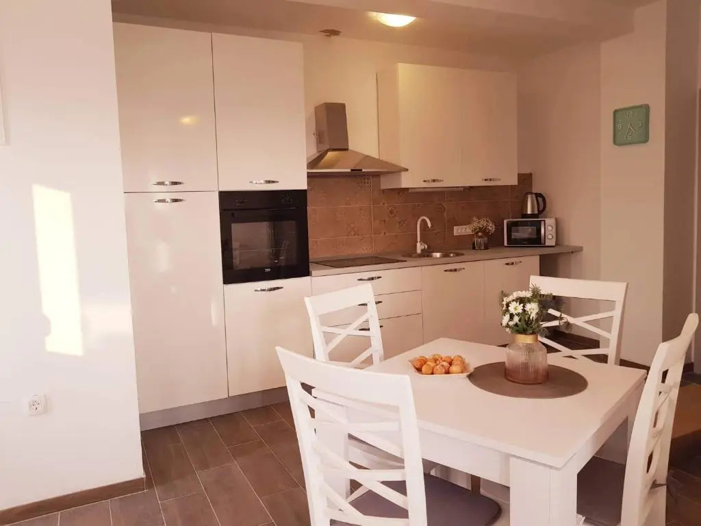 Apartmani Luce i Miho