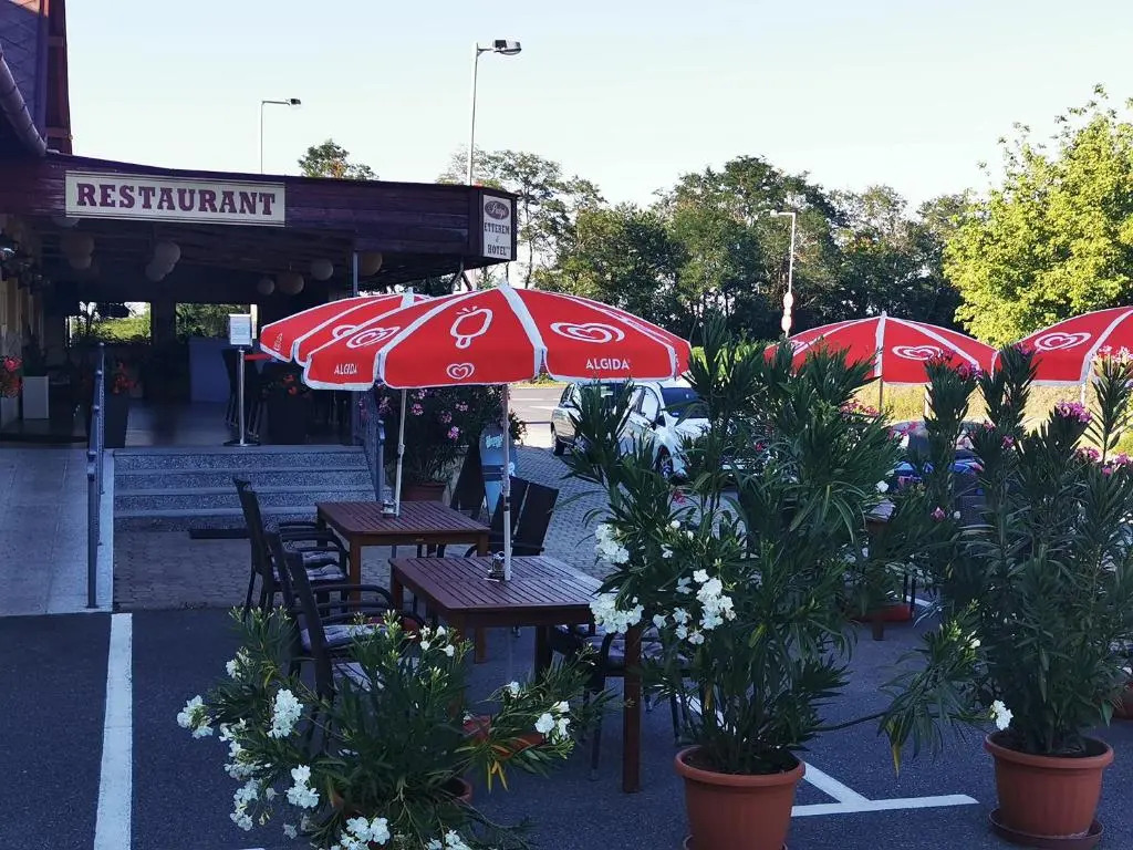 Patyi Étterem és Hotel