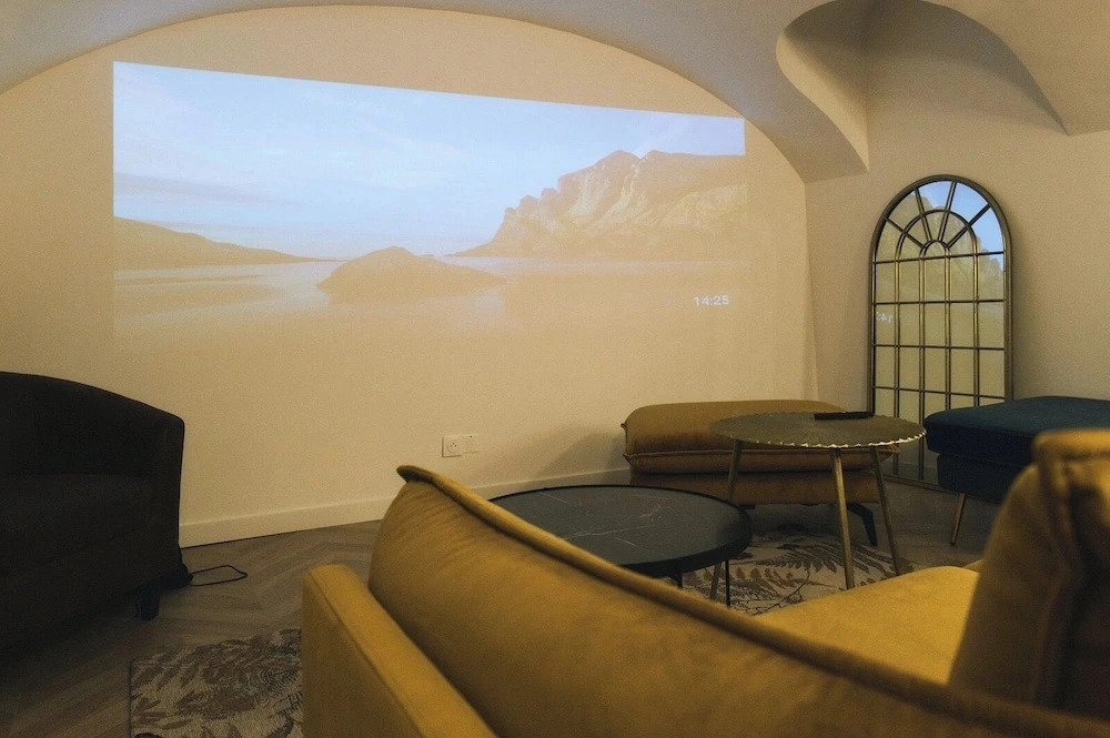 Élégante Maison, Jaccuzzi, Home Cinema, proche Gare