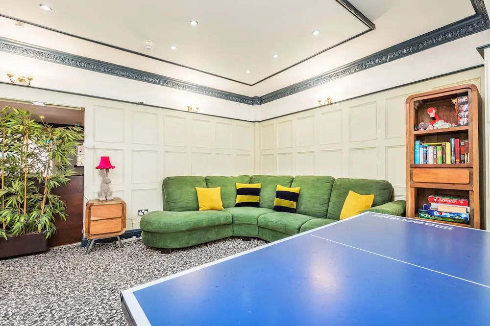 Ashbys Accommodation & Spa hire