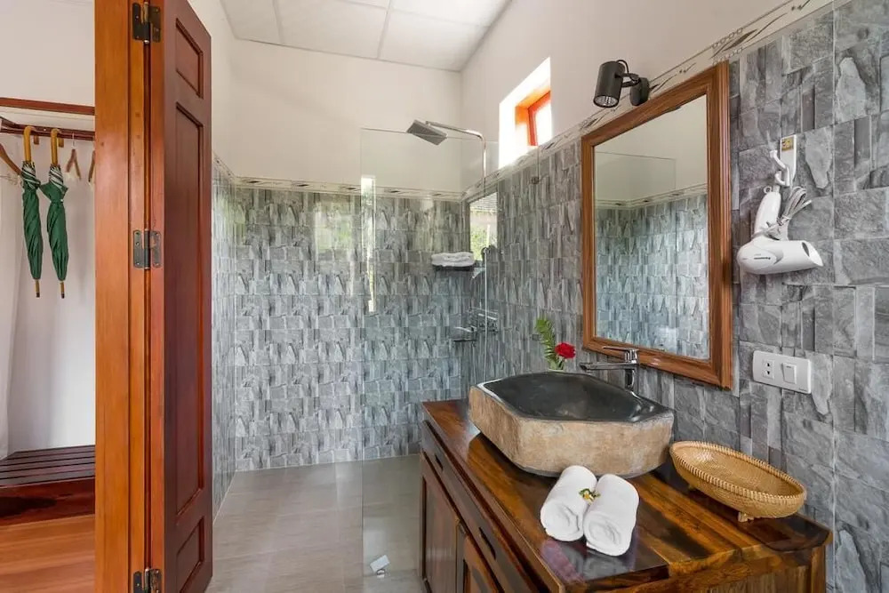 Blue Whale Homestay