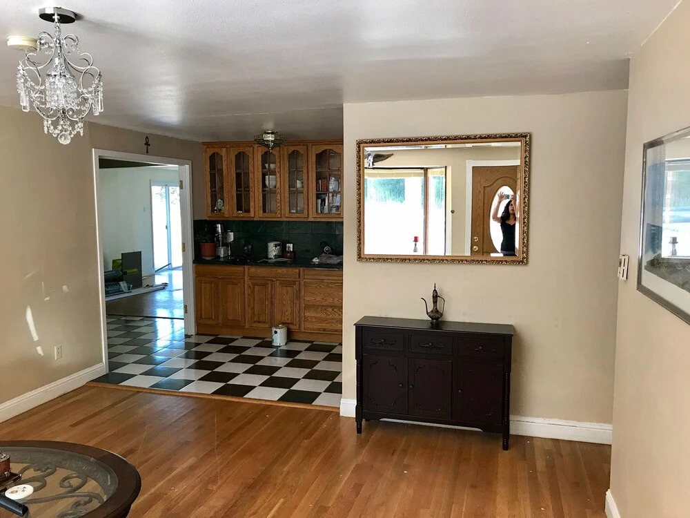 Large Redmond House Close to Downtown