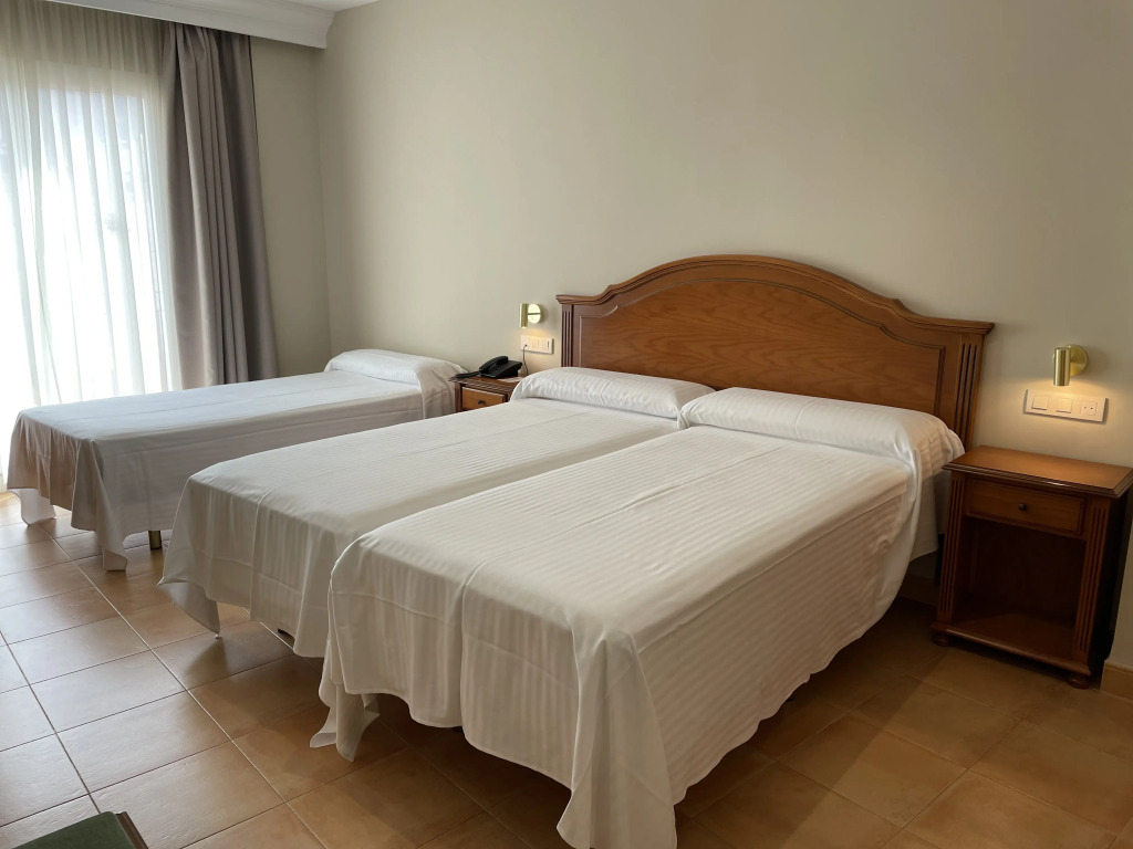 Hotel Almijara - Mares