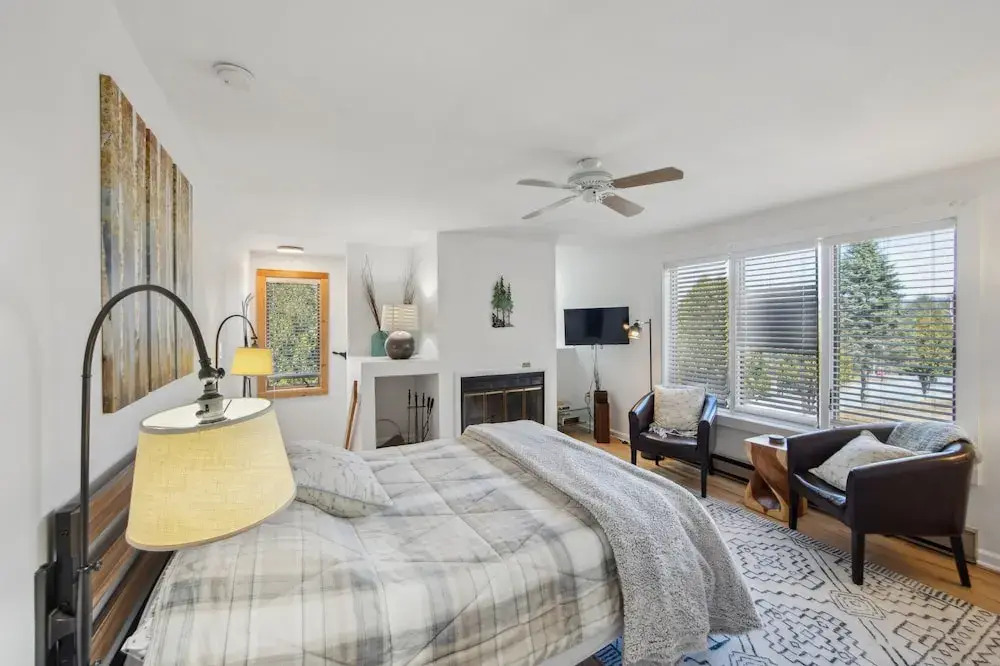 Sleeping Bear Cozy Corner End Unit 1 Bedroom Townhouse by The Summit at Gore Mountain