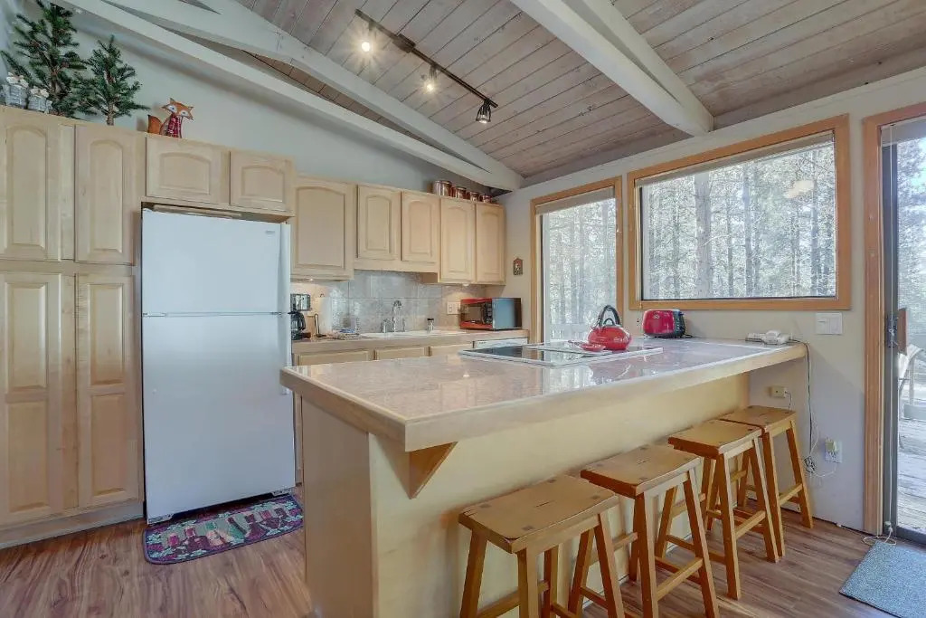 11 Pine Mt-AC-Hot Tub-4BR/4BA