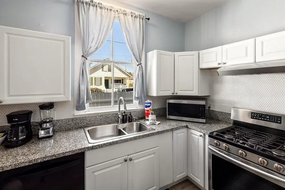 Seas The Breeze 4 Bedroom Home