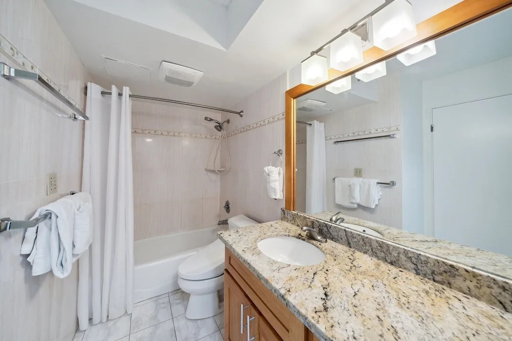 Tower 1 Suite 3007 - QQS