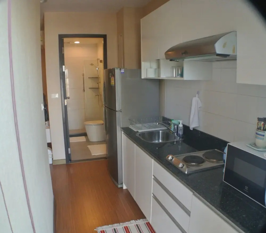 Diamond Sukhumvit by FIB