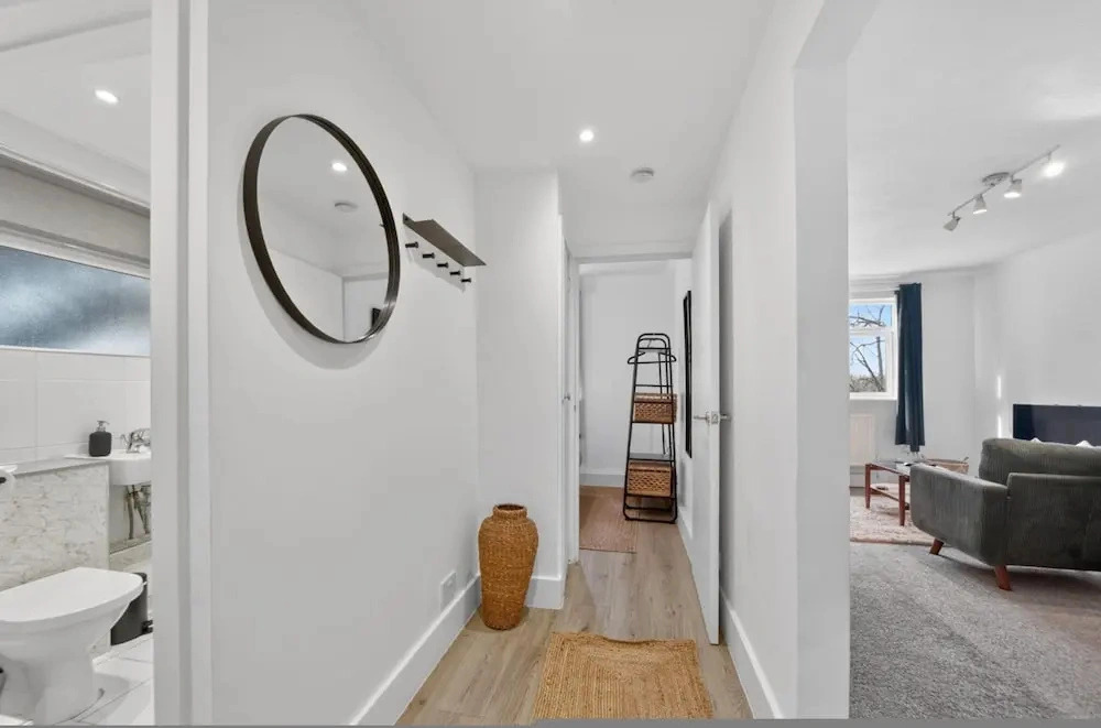 Madeira 2BR Garden Retreat in Bromley With Street Parking