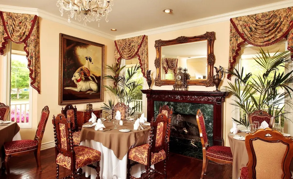 The Sanford House Inn & Spa