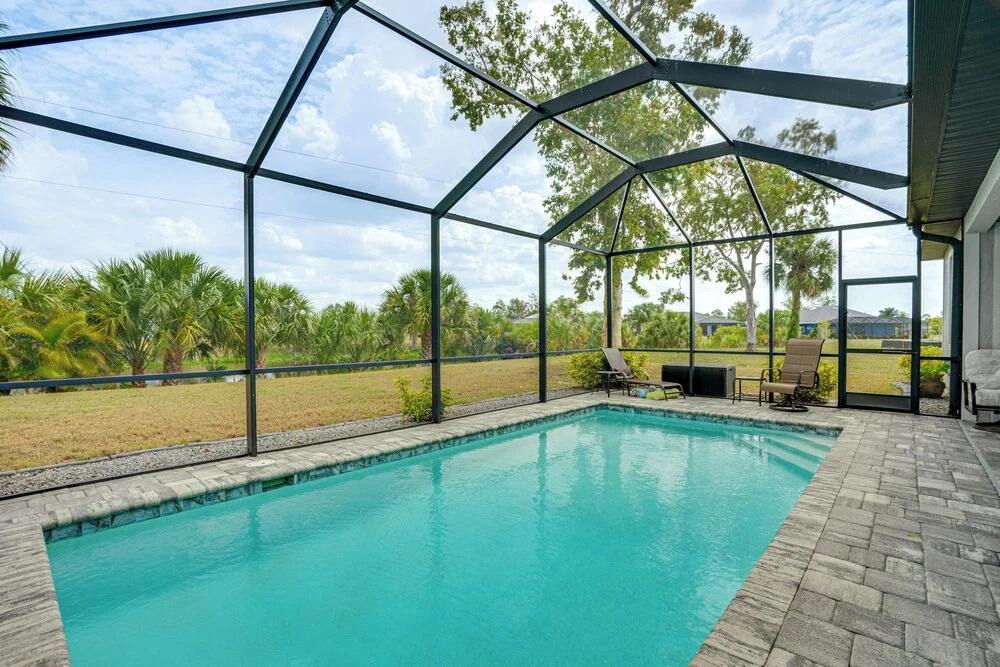 Punta Gorda Home: Great for Nurses & Professionals