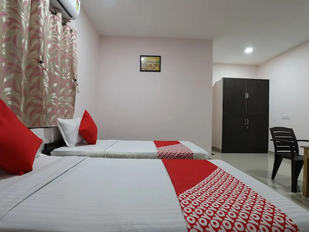 OYO 17279 Royal Inn Hotel