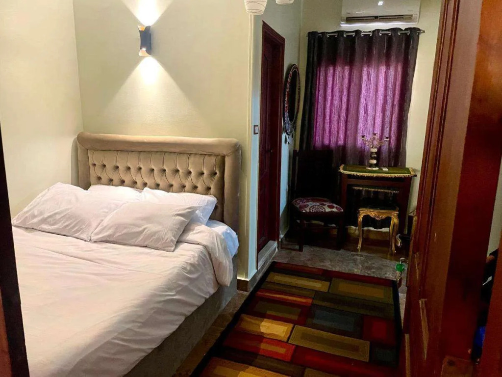 Sphinx Palace Guest House