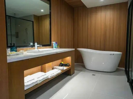 Days Hotel by Wyndham Yanshan Transport Terminal