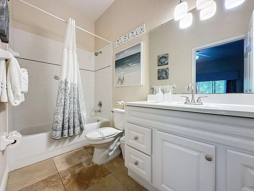 3 Bed 2 Bath Condo Bahama Bay Resort