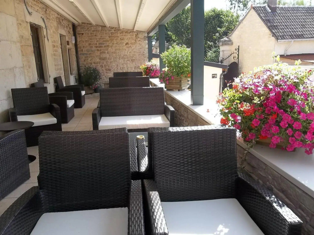 Logis LHôtel DArc