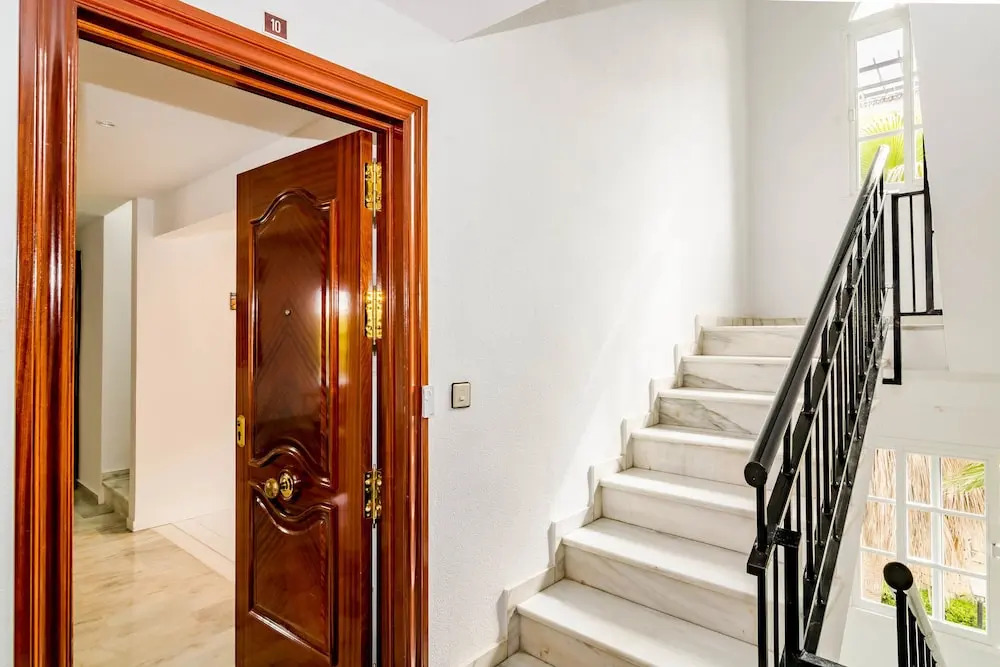 CNA-2 bedroom with large roof terrace