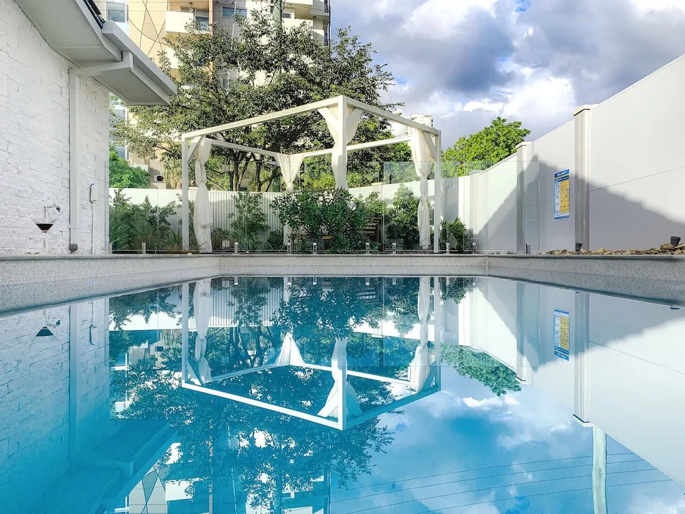 Surfers Paradise Holiday Beach House