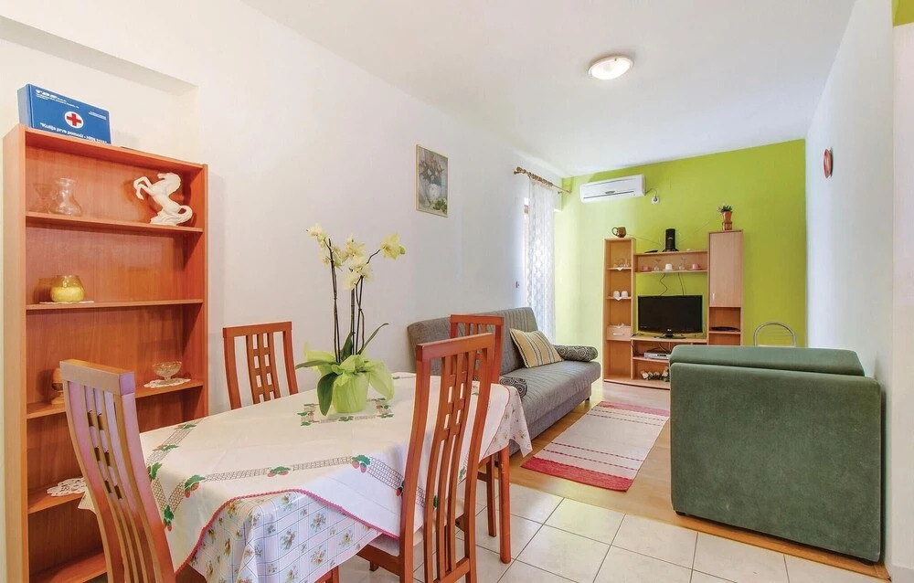 Awesome Home in Mali Losinj With Wifi and 1 Bedrooms