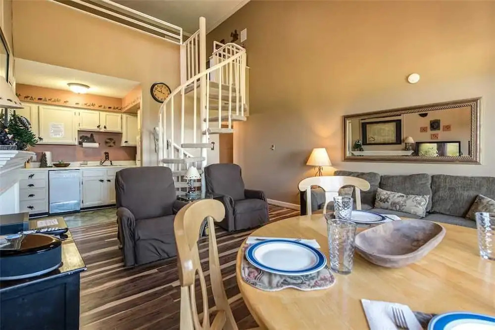 Overlook Nook, 3 Bedroom, Pool Access, Hot Tub, Mtn View, Sleeps 8