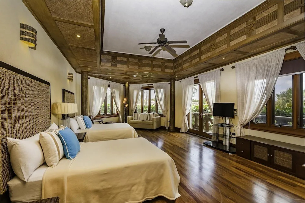 Spectacular 7 500 sq ft Villa in Cap Cana for Rent Access to Eden Roc Beach Club Pool Chef Butler Maid