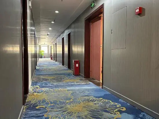 Sixian Huangting Business Hotel